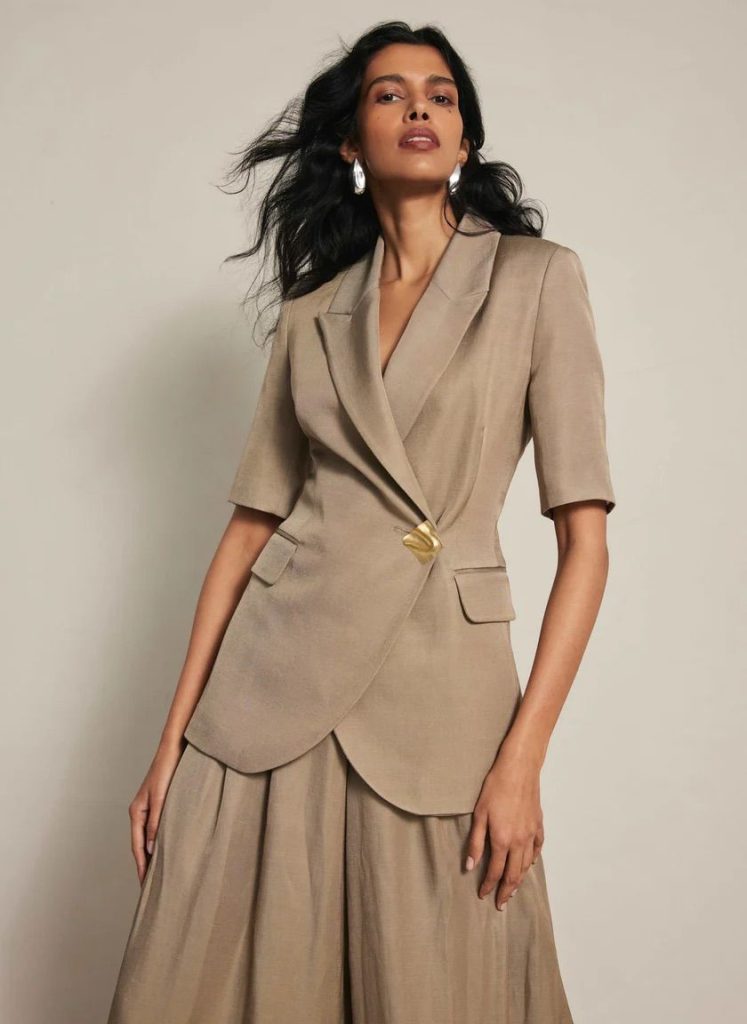 Kısa Kollu Bej Kadın Blazer Ceket